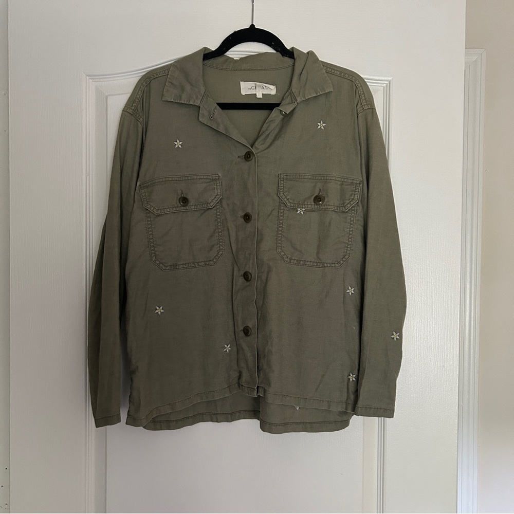 THE GREAT. Daisy Embroidered Shirt Jacket